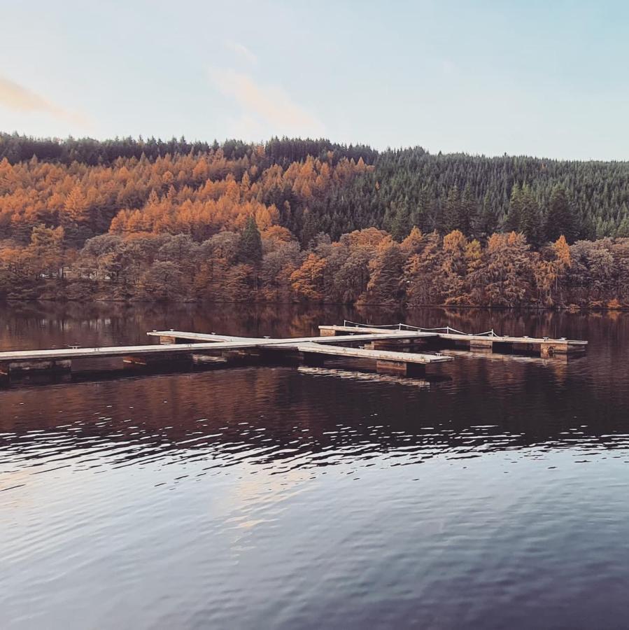 Bonnie Lodge-Lochside Location With Hot Tub Invergarry Exterior foto