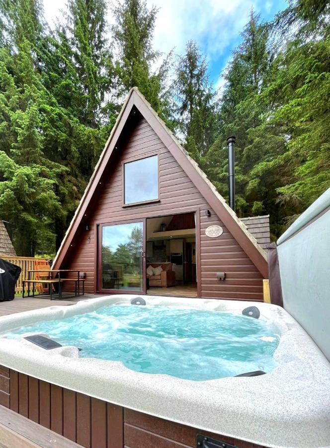 Bonnie Lodge-Lochside Location With Hot Tub Invergarry Exterior foto